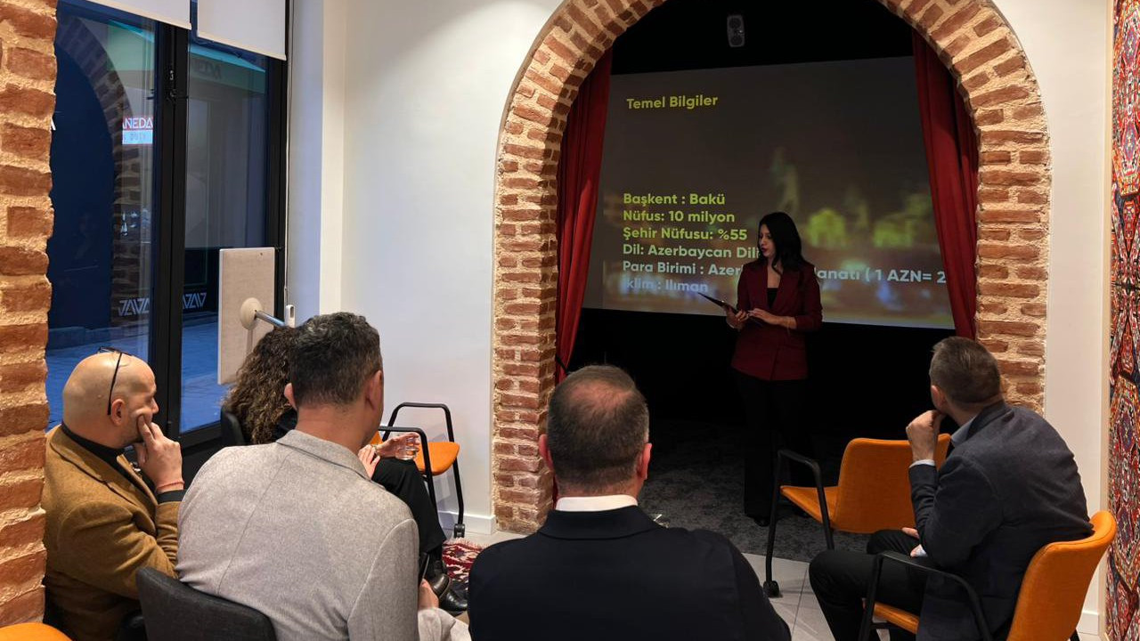 >Azərbaycan və Türkiyənin turizm sənayesi arasında əməkdaşlıq gücləndirilir