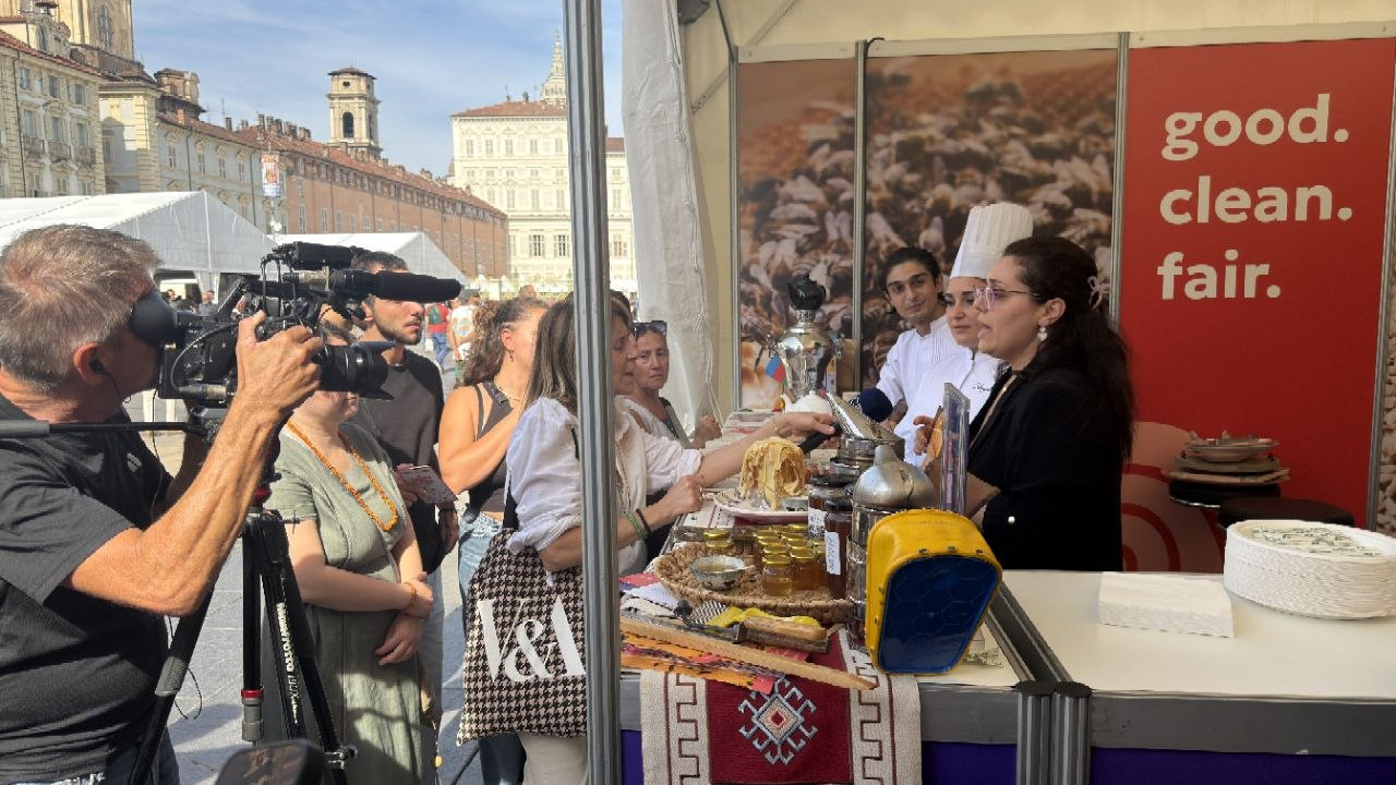 Azərbaycanın qastroturizm imkanları İtaliyada keçirilən beynəlxalq festivalda təqdim olunub