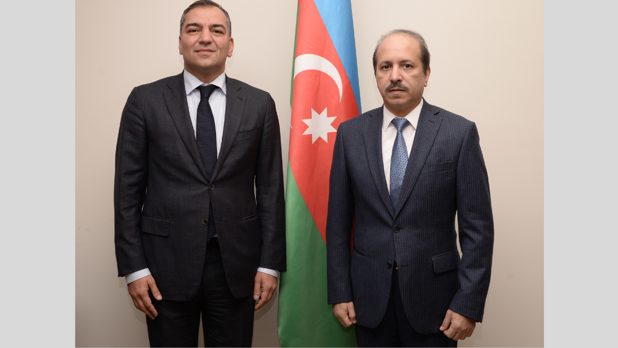 The development of tourism relations between Kuwait and Azerbaijan was discussed}