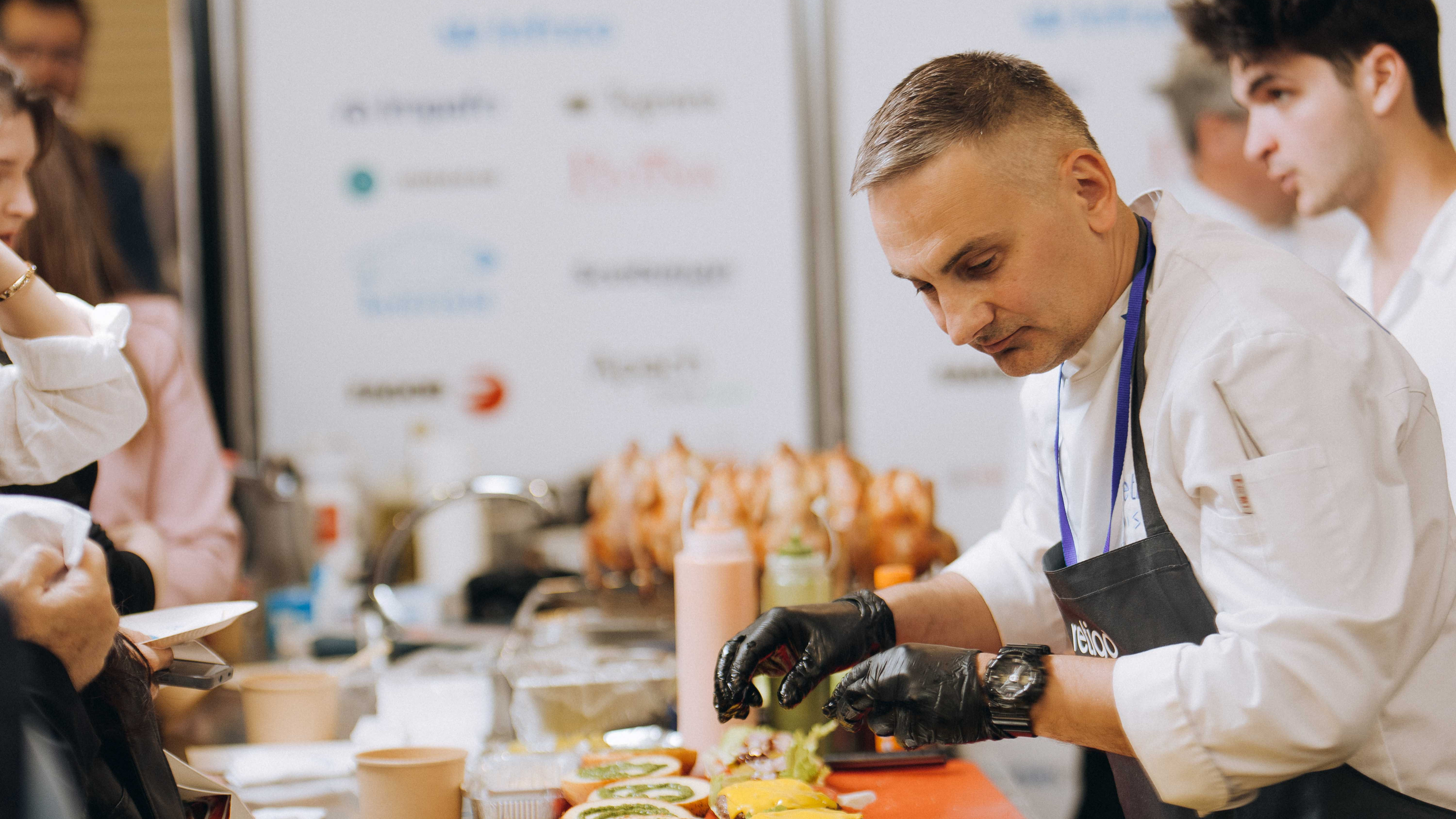 "Golden Shah" Azerbaijan National Culinary Championship underway
